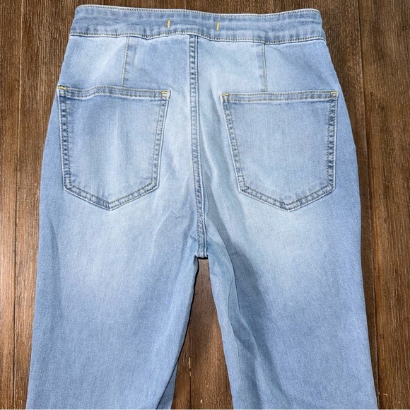 WE THE FREE Pull-On Flare Jeans Blue Boho - Picture 11 of 13